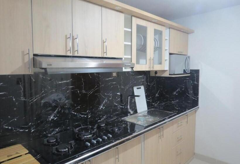 Departamento Hospedaje El Rinconcito Ii 100m2, 3hab, 4baños, Sala, Comedor, Cocina