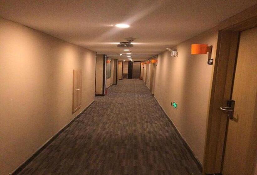 Hotelli 7 Days Premium·shenyang North Railway Station North Square