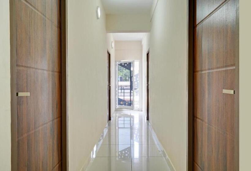 Hotel Collection O Silver Stay Inn