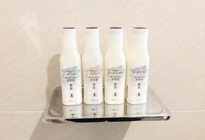 Lavande Hotel Maoming High Speed Railway Station Xinfu Road