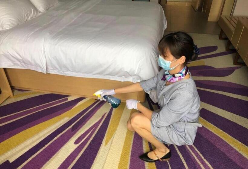 Lavande Hotels· Jingmen Xingqiu Shijiecheng