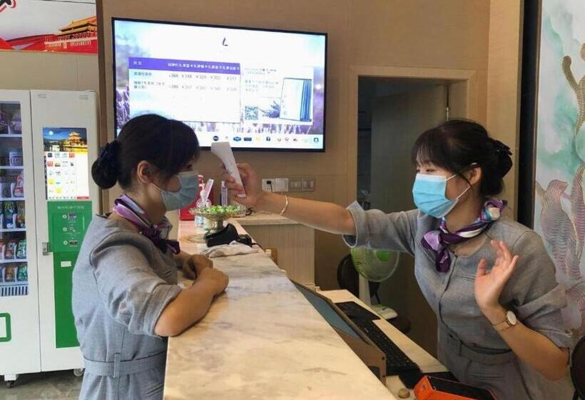 Lavande Hotels· Jingmen Xingqiu Shijiecheng