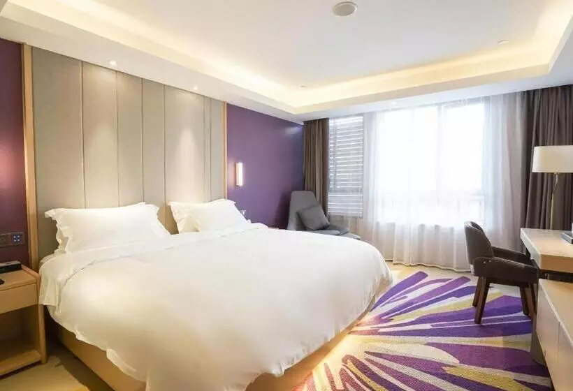 Lavande Hotels· Jingmen Xingqiu Shijiecheng