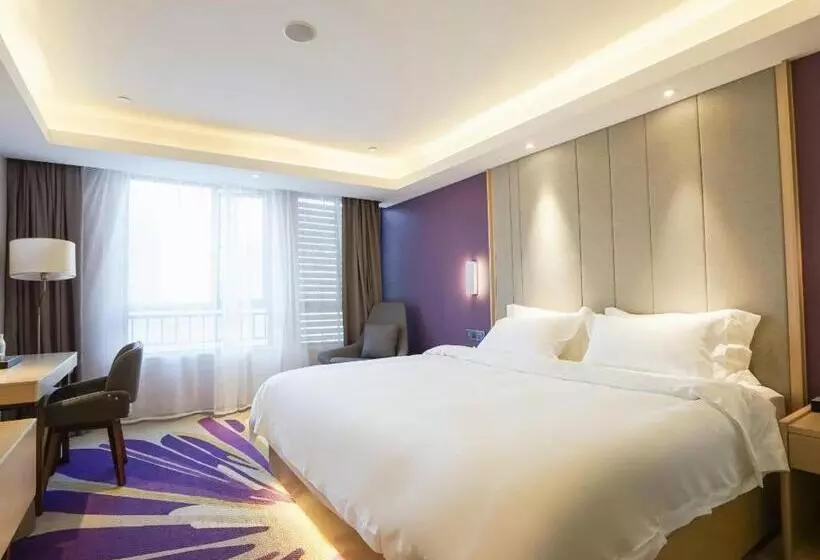 Lavande Hotels· Jingmen Xingqiu Shijiecheng
