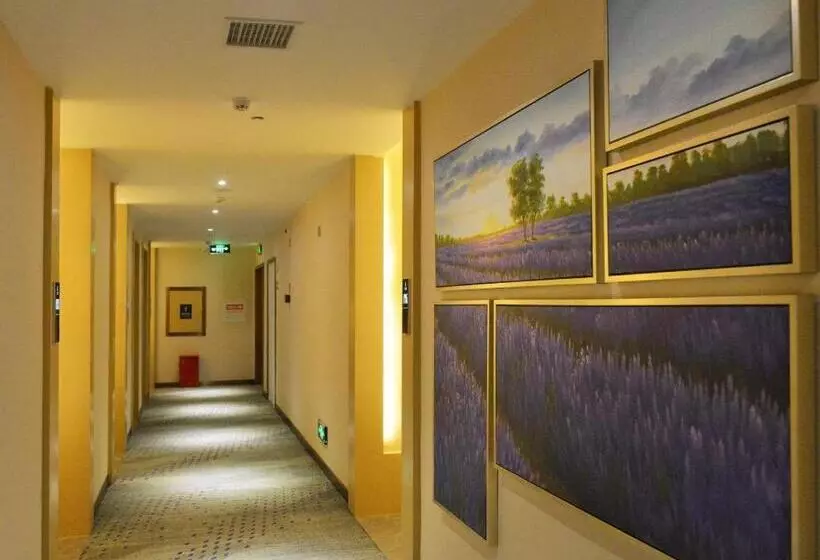 Lavande Hotel·yichun Wanda, High Speed Railway Station