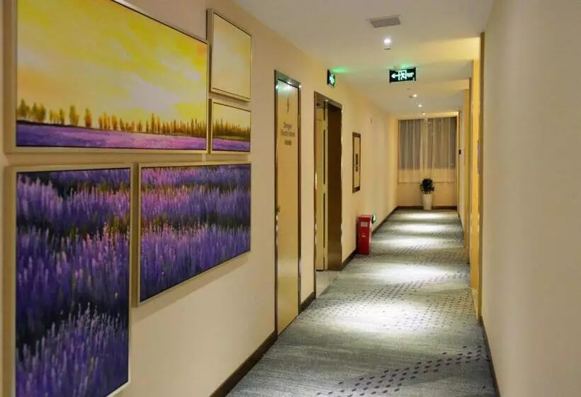 Lavande Hotel·yichun Wanda, High Speed Railway Station