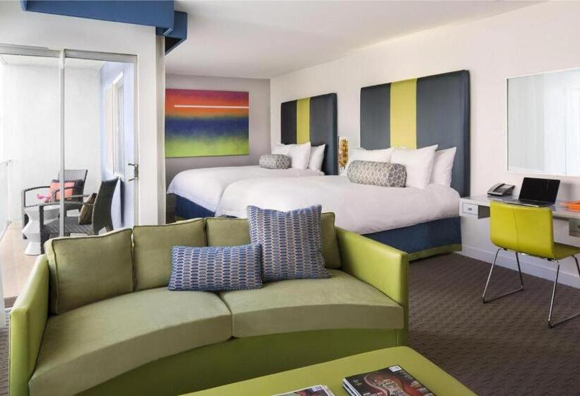 Sunset Marquis Hotel & Villas