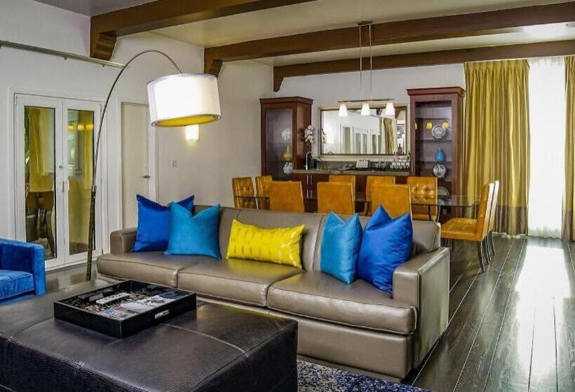 Sunset Marquis Hotel & Villas