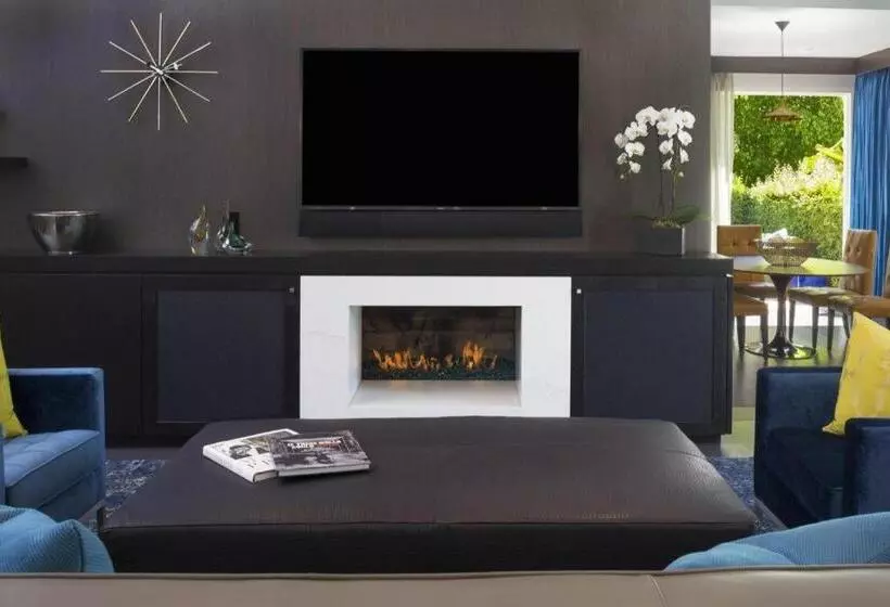 Sunset Marquis Hotel & Villas