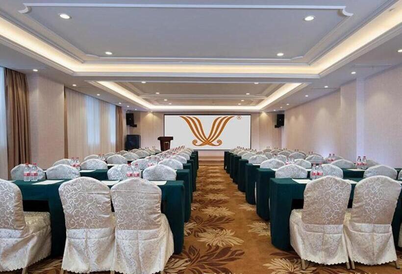 Vienna Hotel Jiangsu Zhangjiagang Passenger Terminal Station