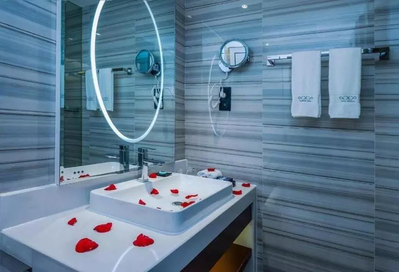 Xana Hotelle Neijiang City Center Branch