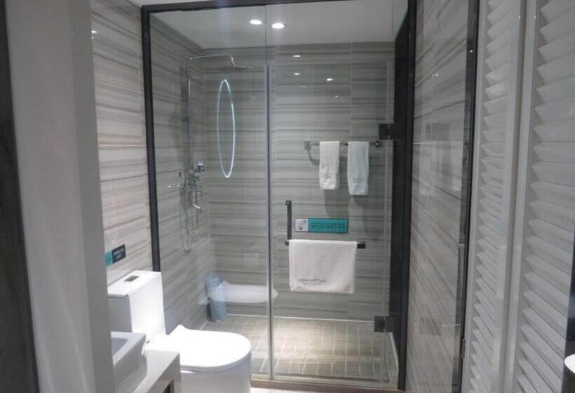 Xana Hotelle Neijiang City Center Branch