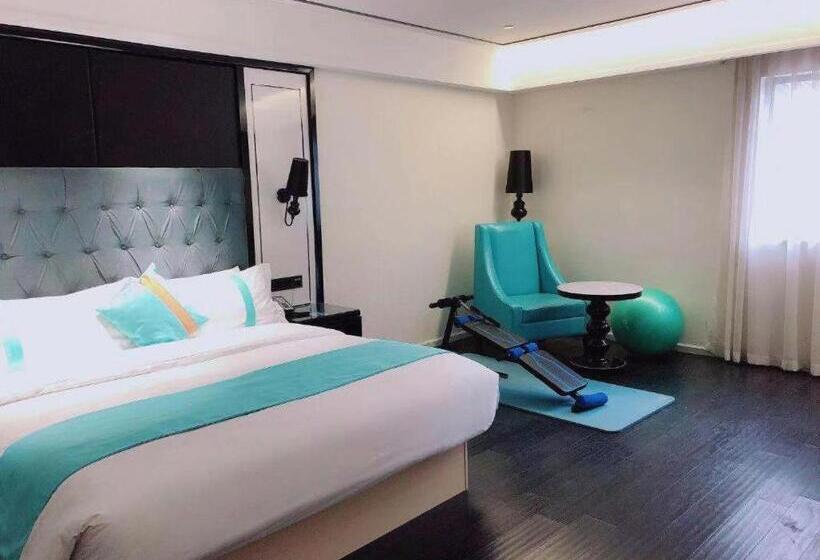 Xana Hotelle Neijiang City Center Branch