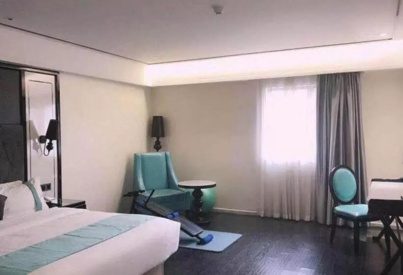 Xana Hotelle Neijiang City Center Branch