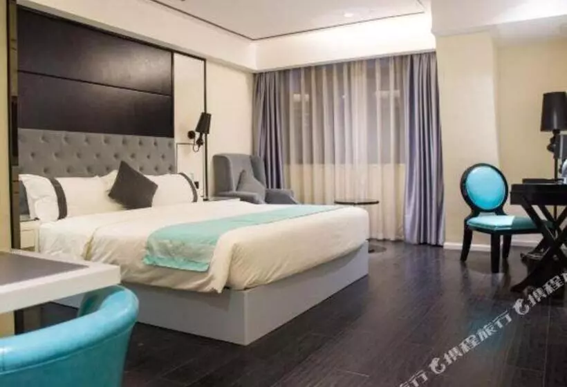 Xana Hotelle Neijiang City Center Branch