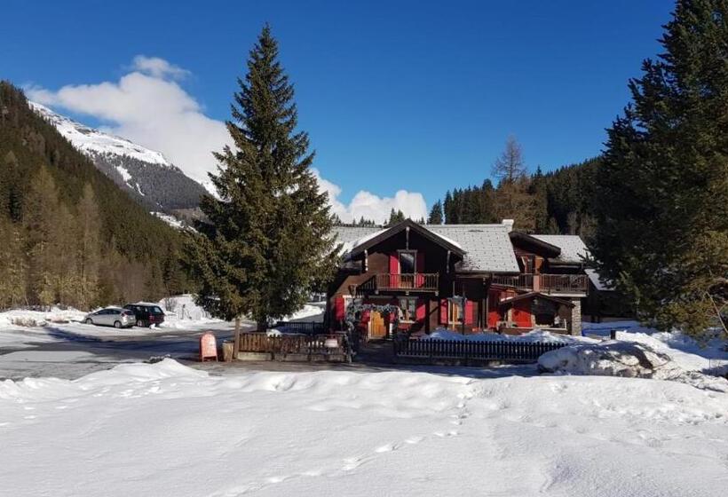 Herberge Auberge Du Val Des Dix