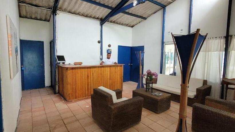 ホテル Pacific Blue En Ladrilleros