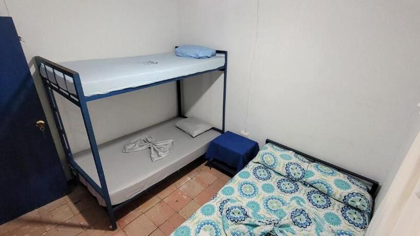 ホテル Pacific Blue En Ladrilleros