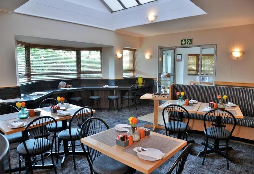 Отель Road Lodge Rivonia