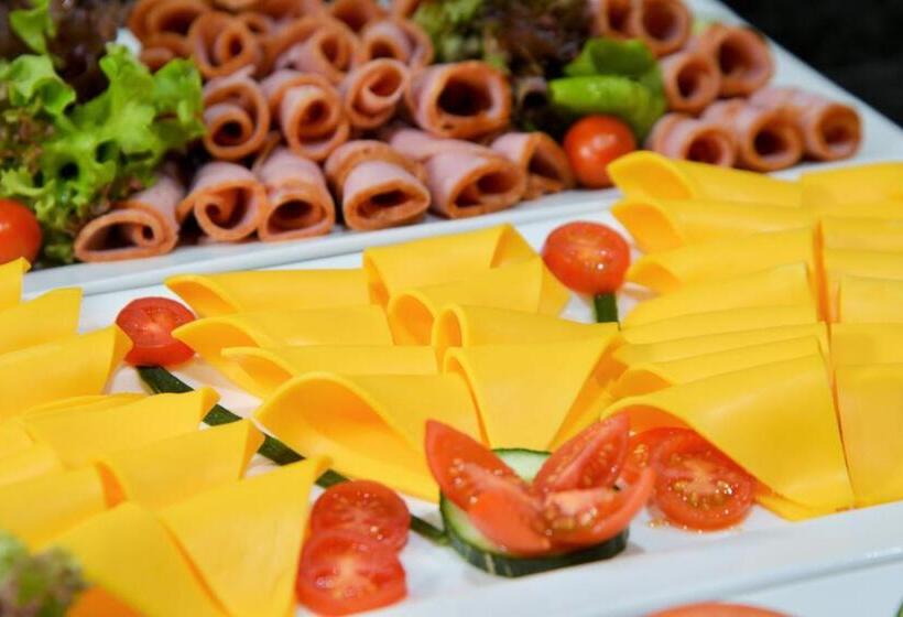 Отель Road Lodge Rivonia