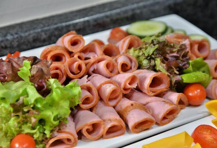 Отель Road Lodge Rivonia