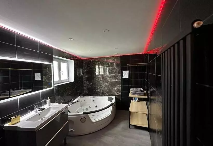 پانسیون Le Petit Nid Douillet Spa Balneo