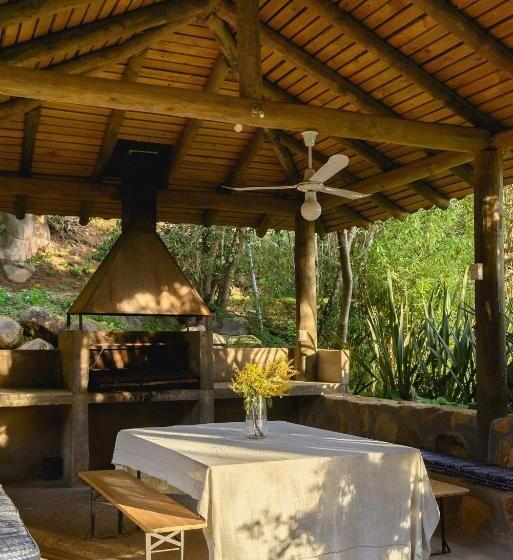 Kurort  Cabaña En El Campo En La Costa De Pelluhue