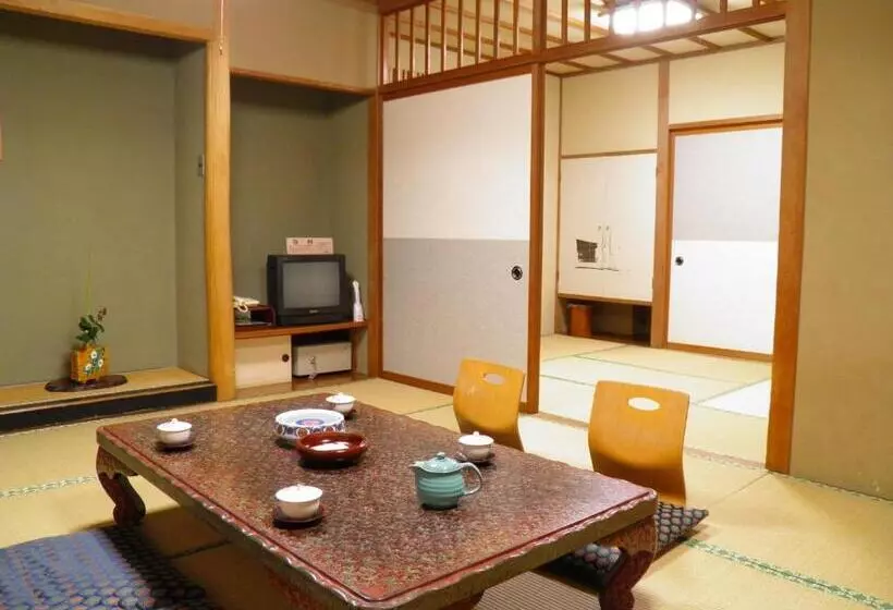 Ryokan 旬樹庵　菊水