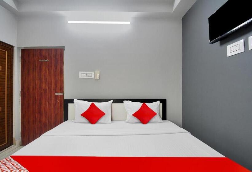 Super Hotel O Royal Empire