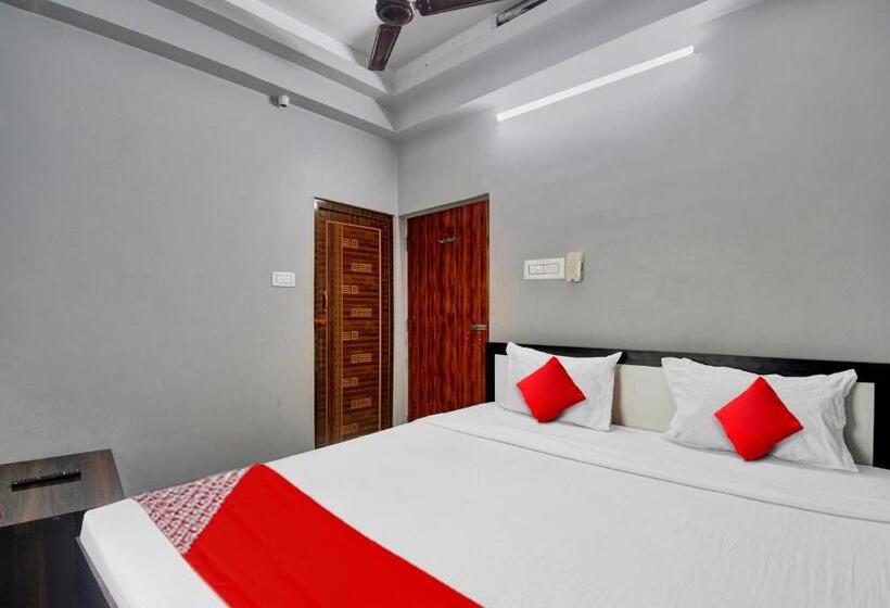 Super Hotel O Royal Empire