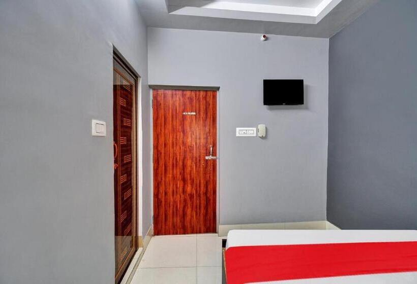 Super Hotel O Royal Empire