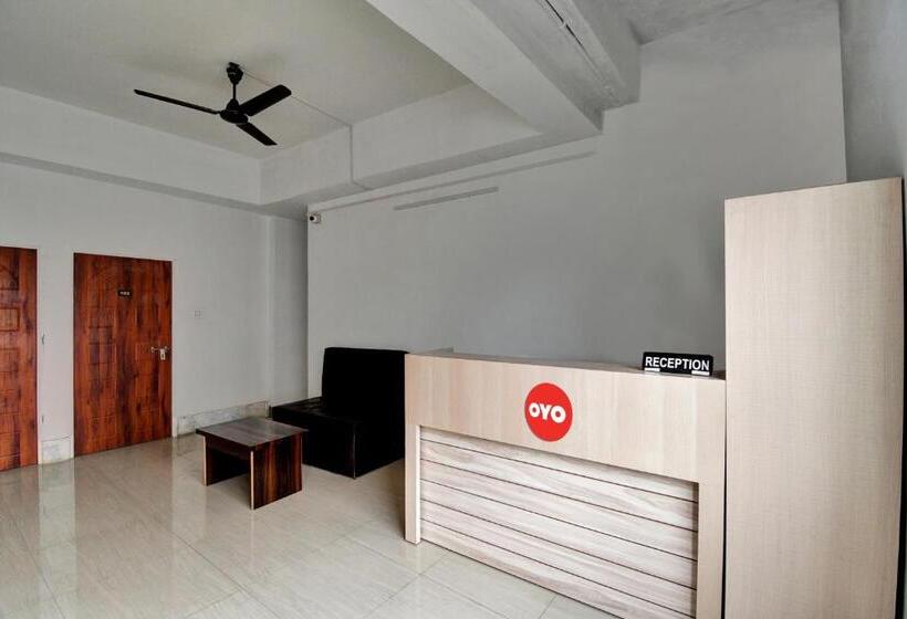 Super Hotel O Royal Empire