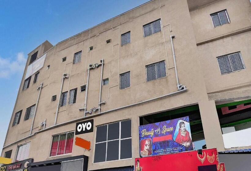 Super Hotel O Royal Empire