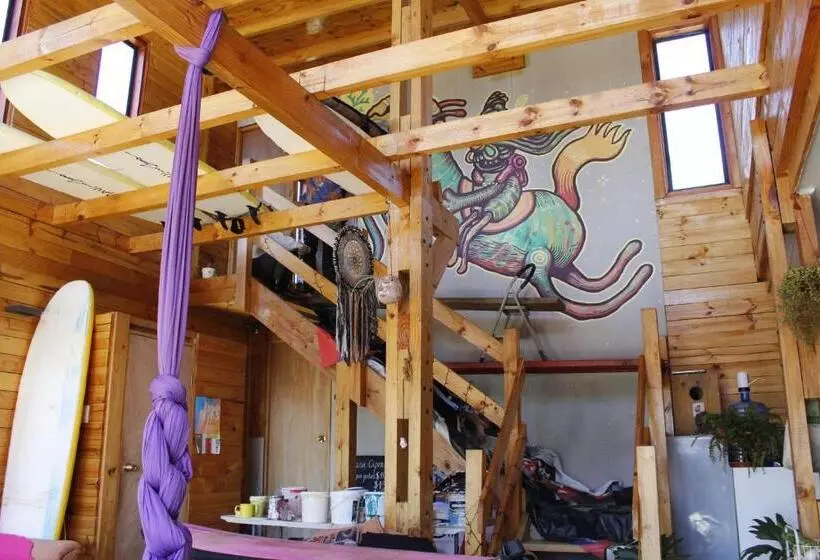 ユースホステル Casacipres Surf&climb Hostal