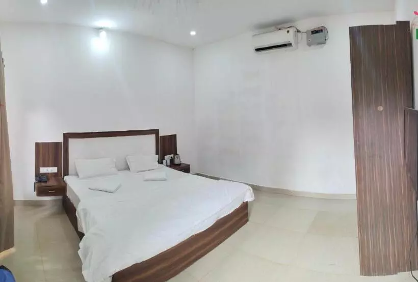 ユースホステル Jungle By Sturmfrei Morjim