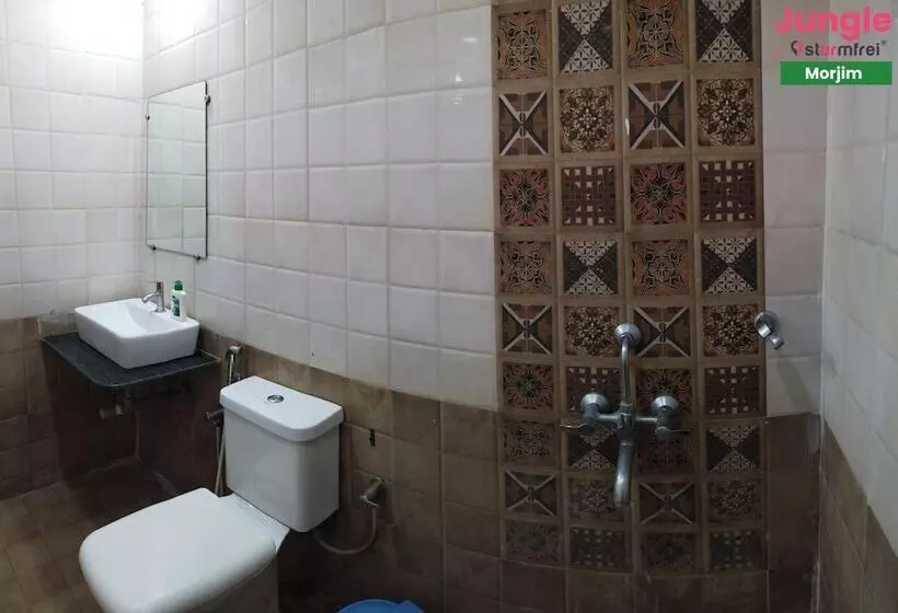 ユースホステル Jungle By Sturmfrei Morjim