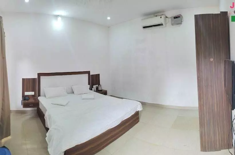 ユースホステル Jungle By Sturmfrei Morjim