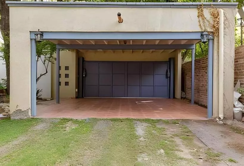 Aamiaismajoitus (B&B) Buen Viaje Mendoza