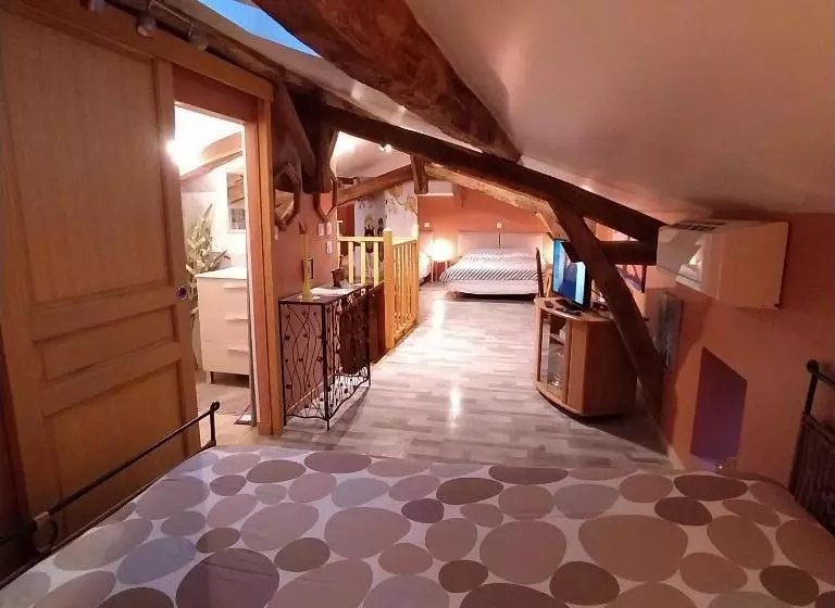 Aamiaismajoitus (B&B) Chez Anne Et Christian