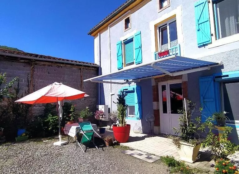 Aamiaismajoitus (B&B) Chez Anne Et Christian