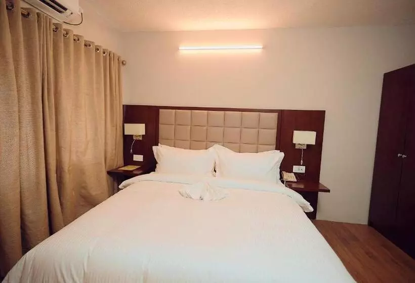 هتل King S Palace