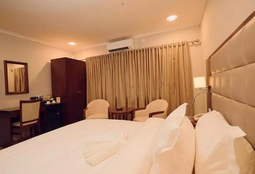 هتل King S Palace