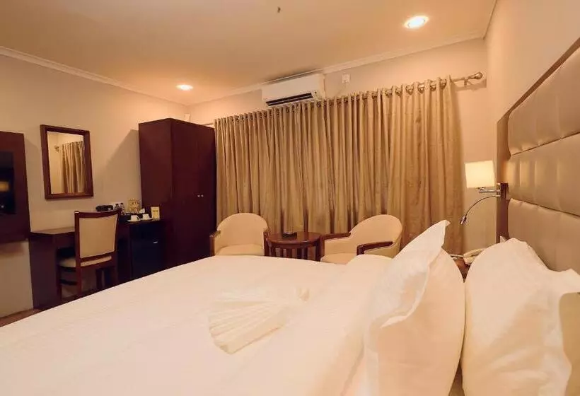 هتل King S Palace