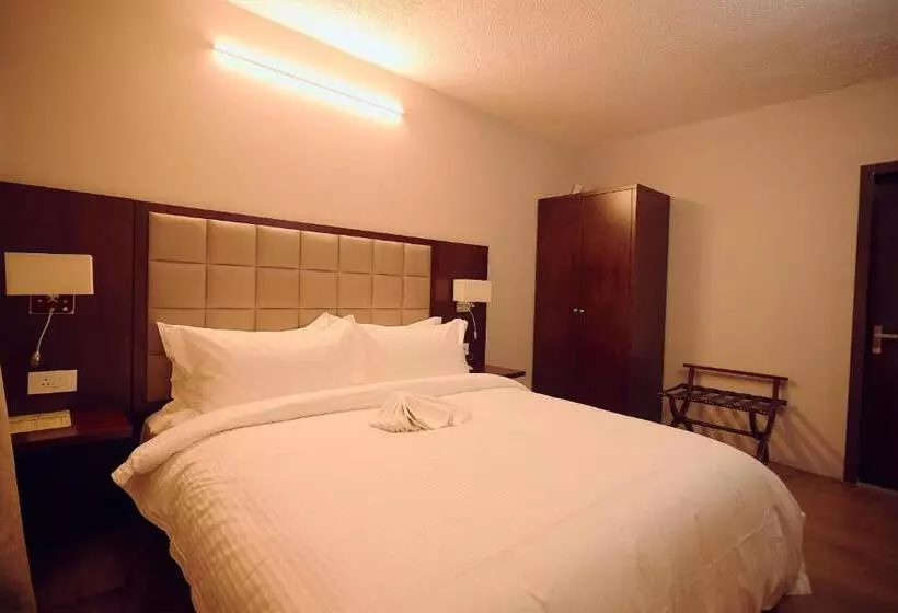 هتل King S Palace