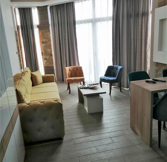 هتل Panorama Deluxe