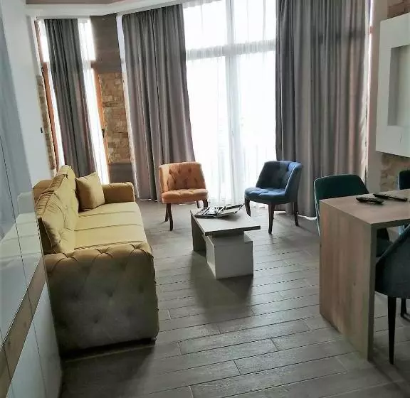 هتل Panorama Deluxe