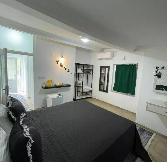Ki̇raz Beach Otel