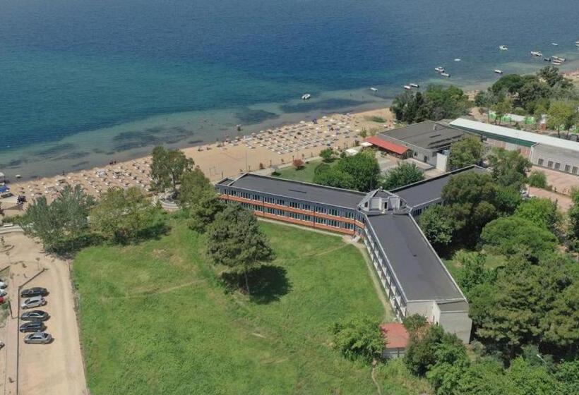 Ki̇raz Beach Otel