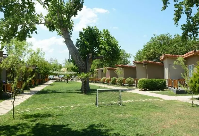 Ki̇raz Beach Otel