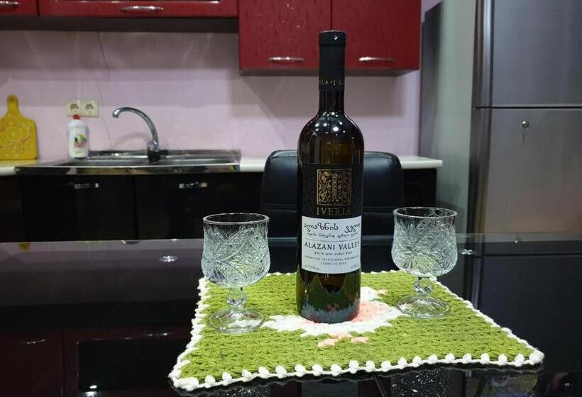 1 комнатная квартира возле моря